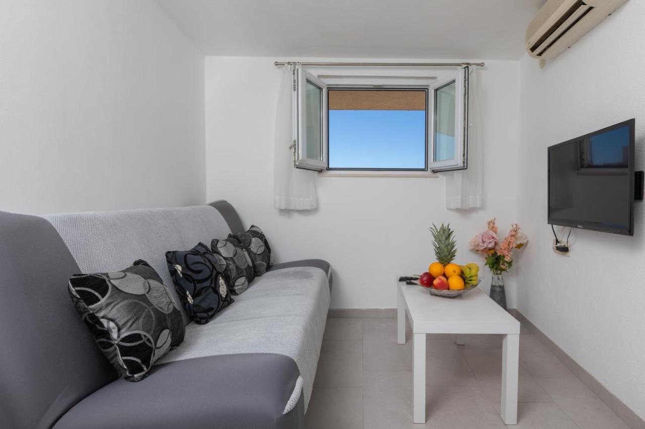 Apartments Petrovic มาคาร์สกา ภายนอก รูปภาพ