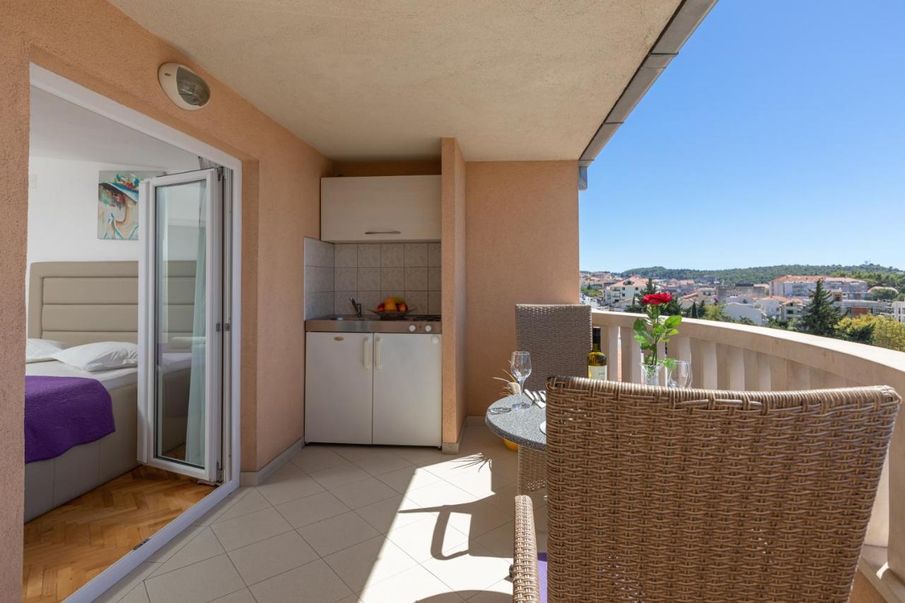 Apartments Petrovic มาคาร์สกา ภายนอก รูปภาพ