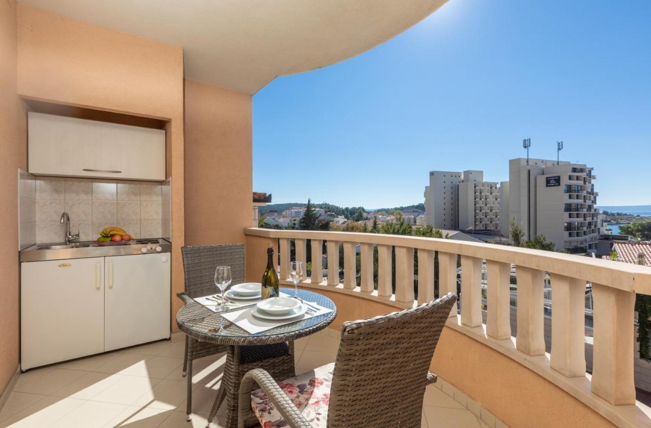 Apartments Petrovic มาคาร์สกา ภายนอก รูปภาพ