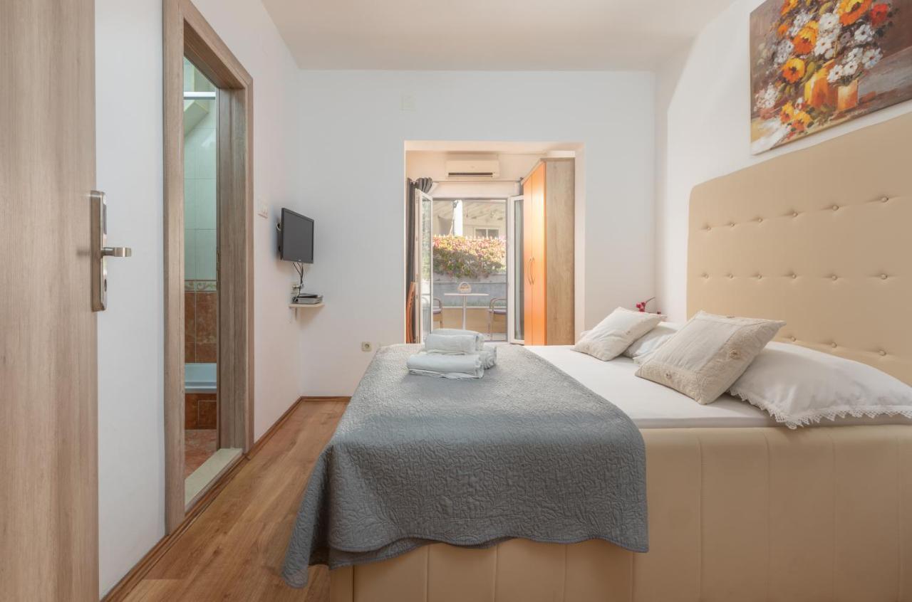 Apartments Petrovic มาคาร์สกา ภายนอก รูปภาพ