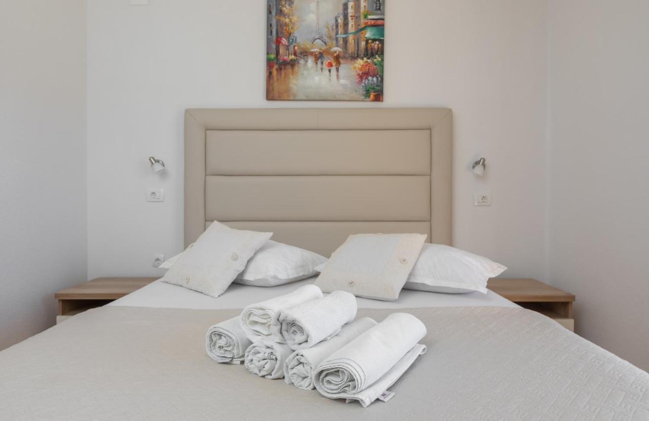 Apartments Petrovic มาคาร์สกา ภายนอก รูปภาพ