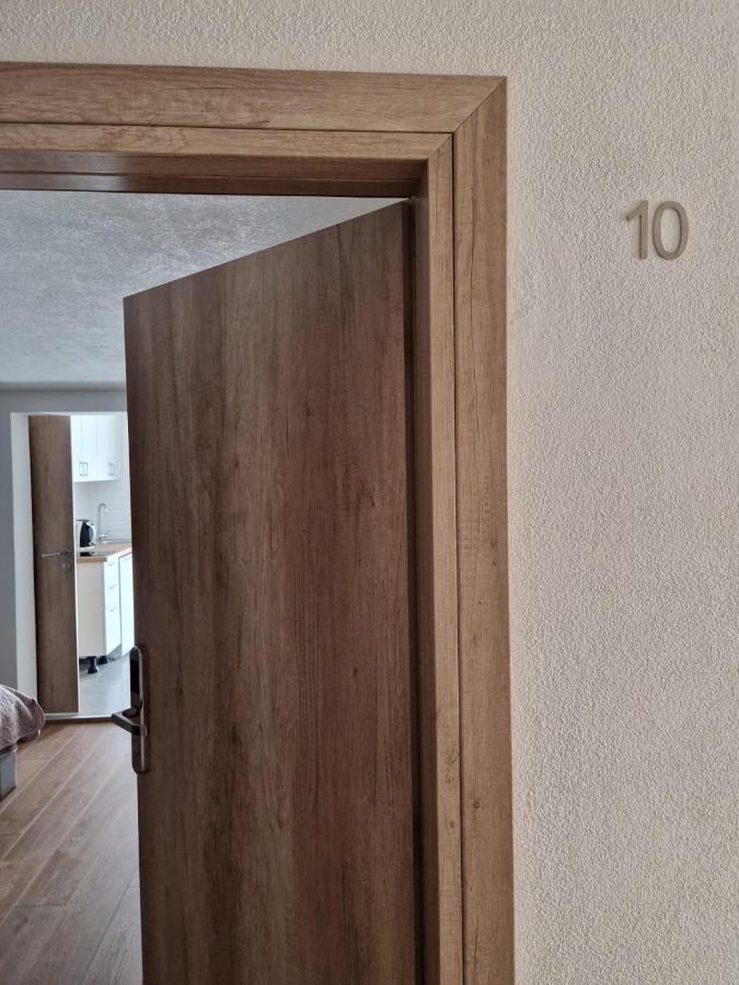 Apartments Petrovic มาคาร์สกา ภายนอก รูปภาพ