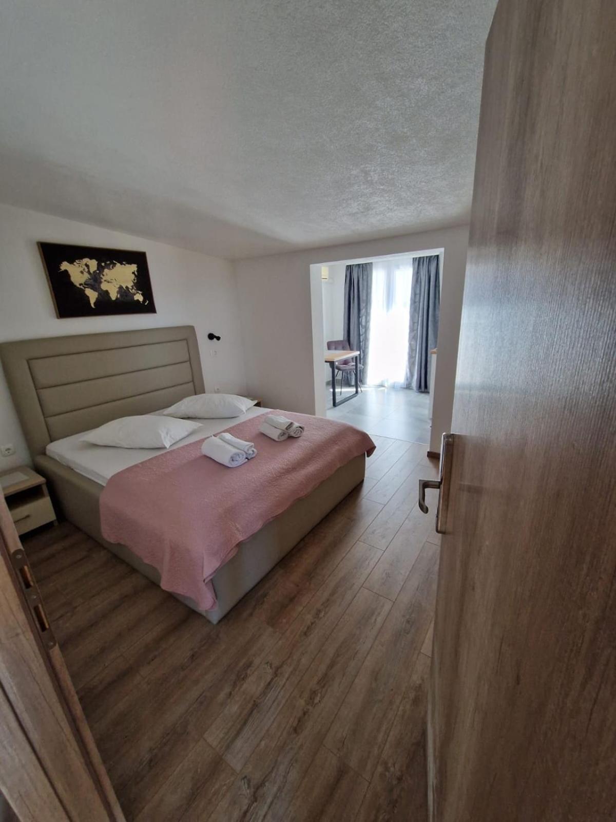 Apartments Petrovic มาคาร์สกา ภายนอก รูปภาพ